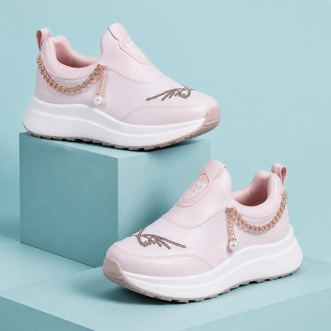 Pearl Charm Pink Sneakers