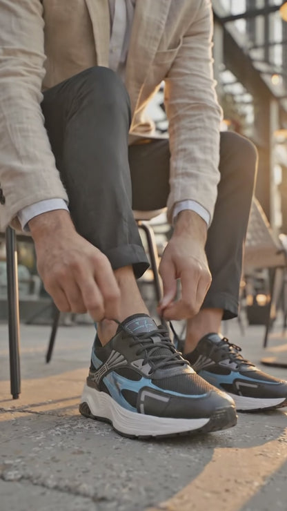 Runner Sneakers